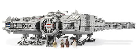 Ultimate Collectorâ€™s Millennium Falcon