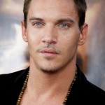  Jonathan Rhys Meyers