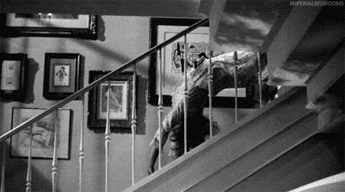 the-exorcist-spider-walk-horror-movies-29378374-500-279