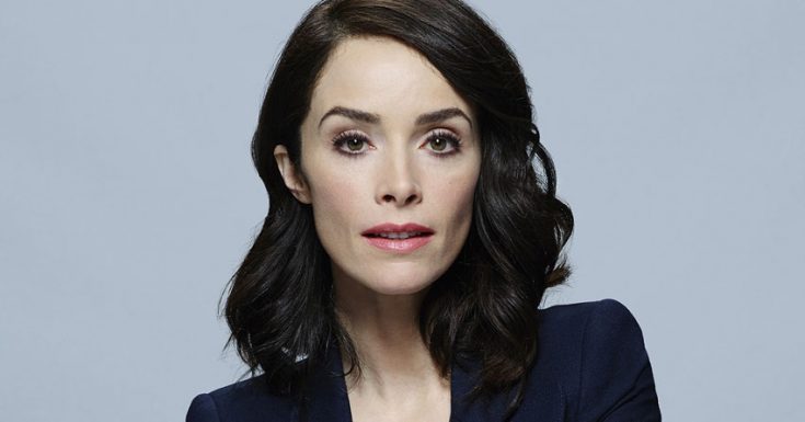 'Timeless' Star Abigail Spencer To Lead Hulu Revenge Pilot 'Reprisal'