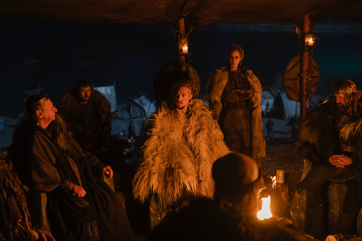 TLK S 04-03 STILLS MP (74)