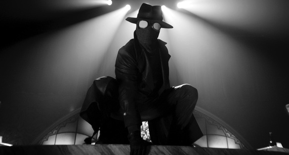 resize_NORE_Still_5_3000